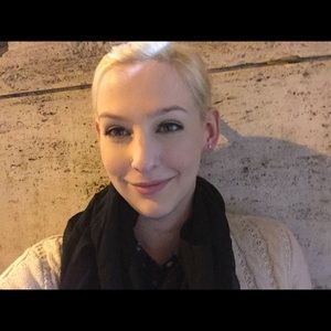 Meet your Posher, Allison